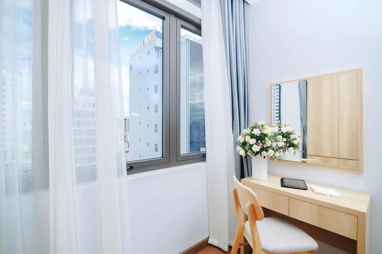 Monalisa Apartment Da Nang 5*,