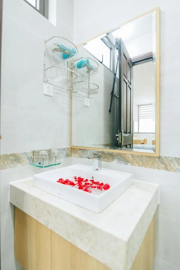 Monalisa Apartment Da Nang 5*,